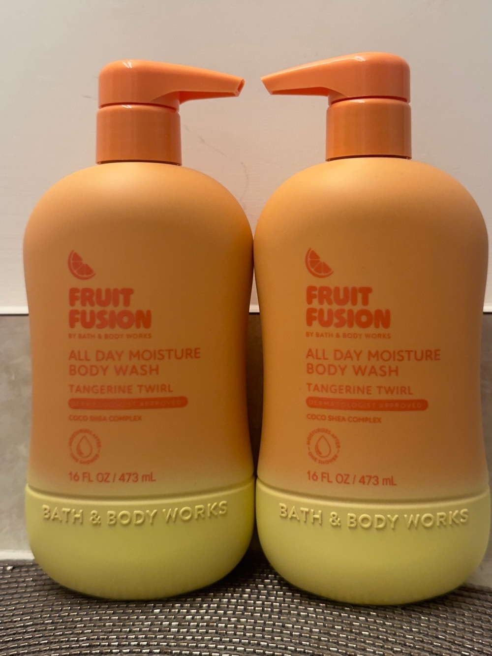 NWT BBW Fruit Fusion Tangerine Twirl All Day Moisture Body Wash Set